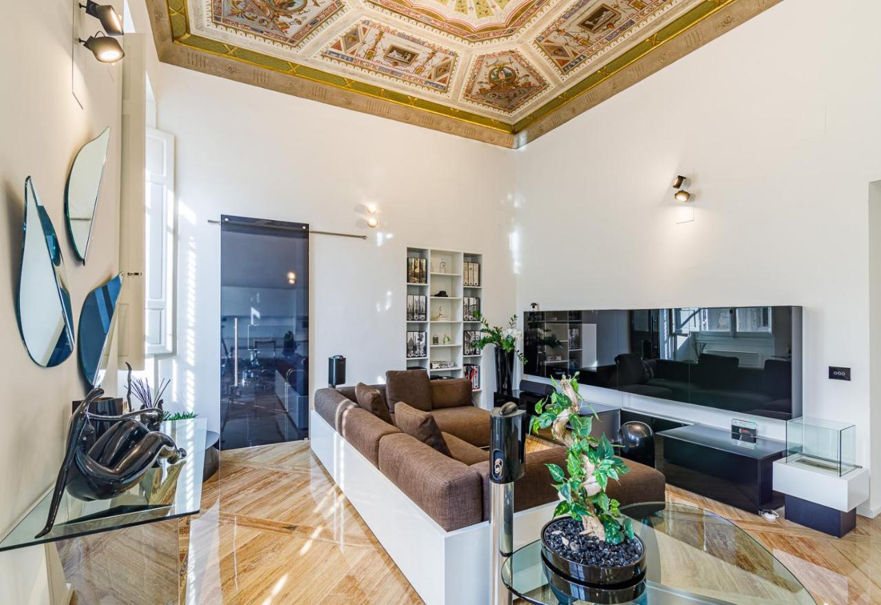 Appartement The House Of The Prime Minister Crispi à Florence Extérieur photo